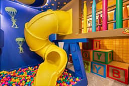 Slide! Woody! Hogwarts! Theater! Waterpark! 16147 - Image 3