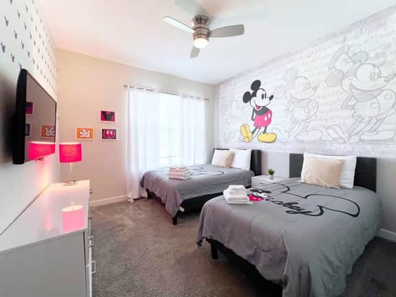 Mickey | Superhero | Waterpark | Near Disney 2730 - Image 2
