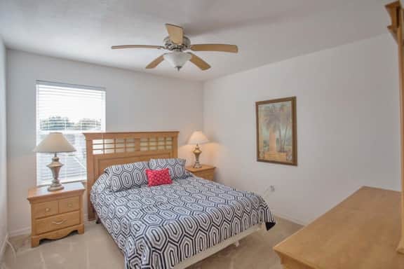 Rear Pool Privacy! Value! 8 Mi 2 Disney! 117 - Image 2