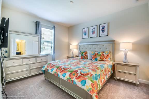 South Pool | Game Room | Waterpark | Disney 1672 - Image 4