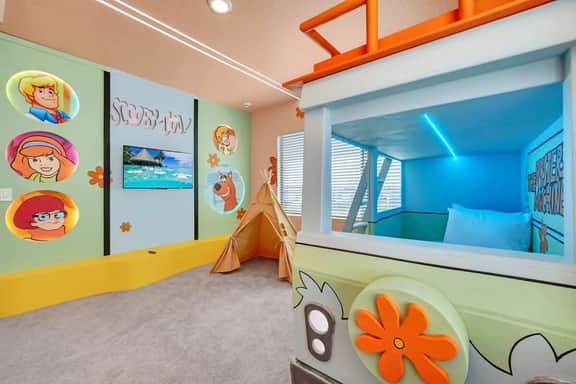 5 Themed Rooms | Bunk Slide | Private Pool 6283 - Image 3